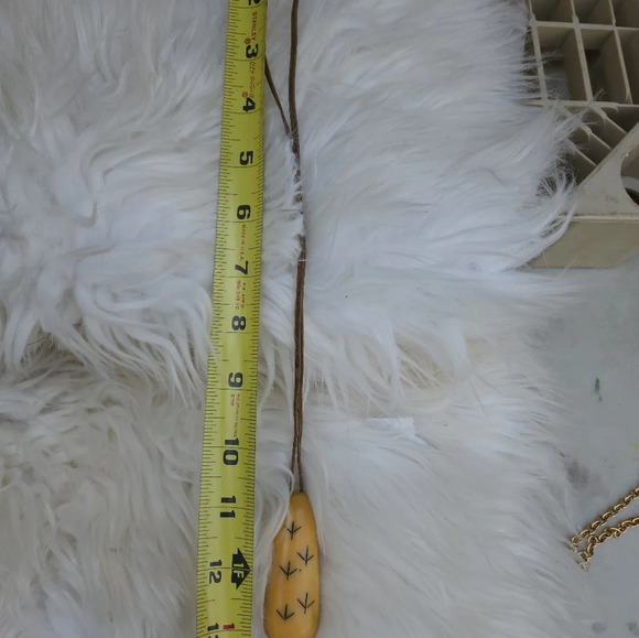 Vintage Lucite‎ pendant - Picture 3 of 11